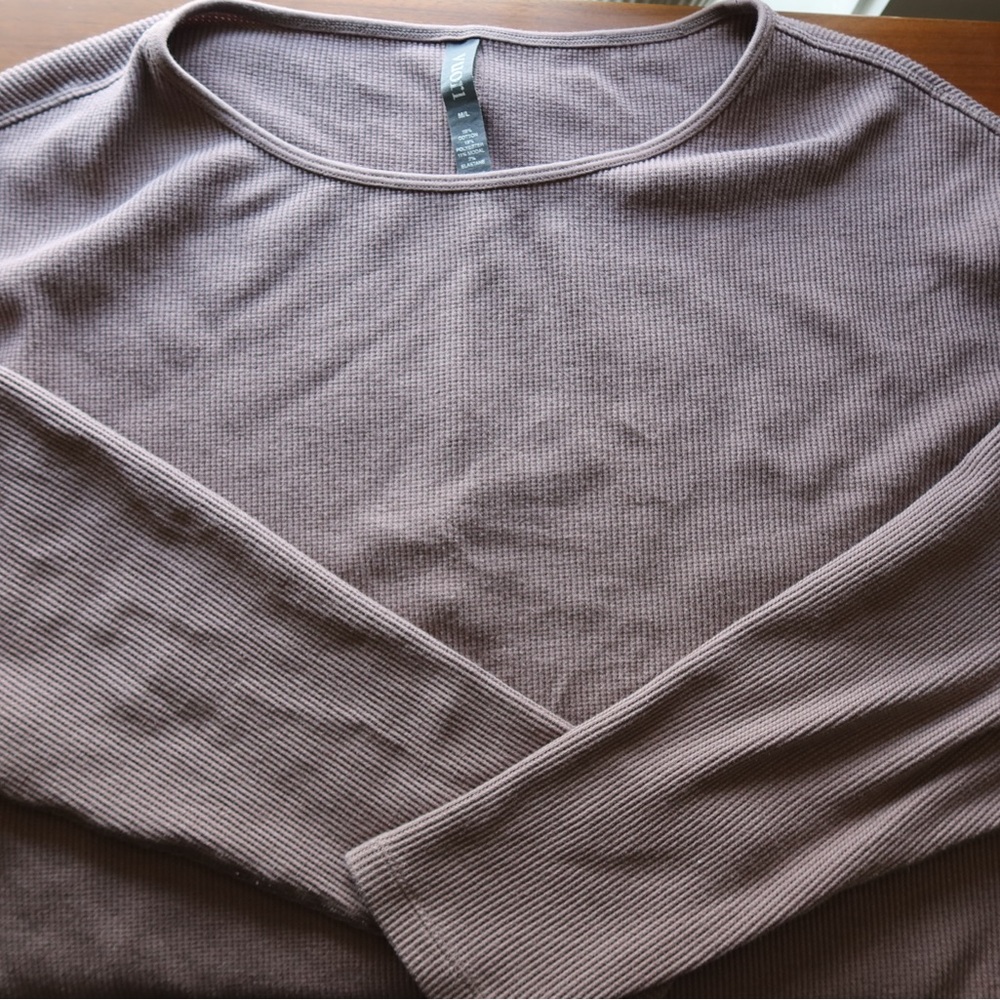 Vuori✨ Slouchy Long Sleeve Tee in Mauve | Size M/L - Picture 3 of 5